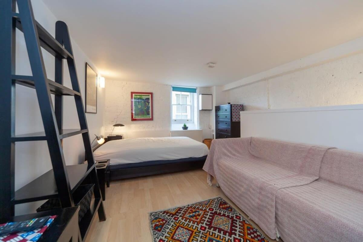 Charming 1 Bedroom Apartment In Old School House London Eksteriør billede