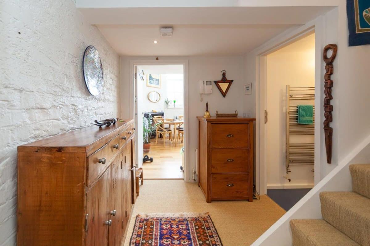 Charming 1 Bedroom Apartment In Old School House London Eksteriør billede