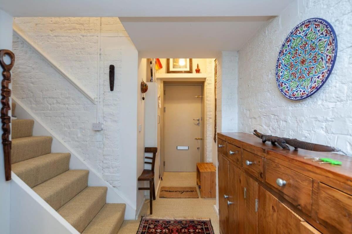 Charming 1 Bedroom Apartment In Old School House London Eksteriør billede