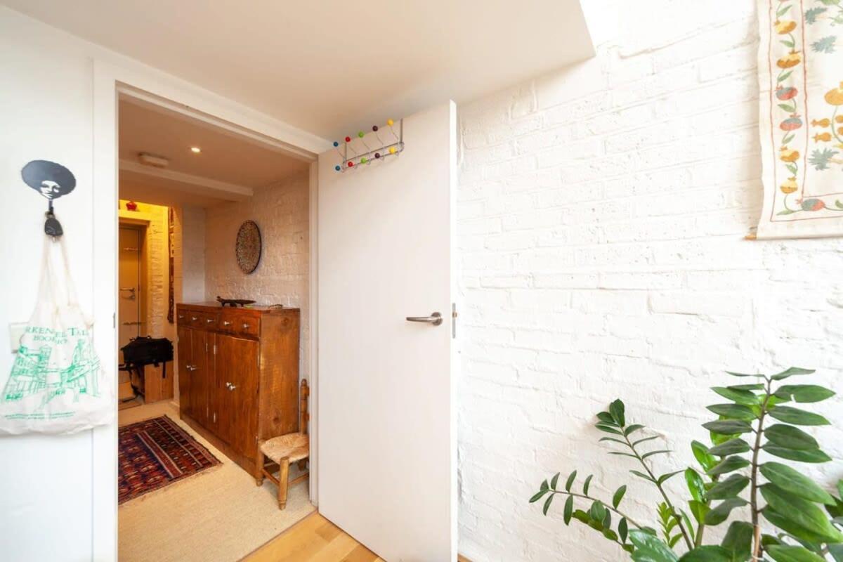 Charming 1 Bedroom Apartment In Old School House London Eksteriør billede